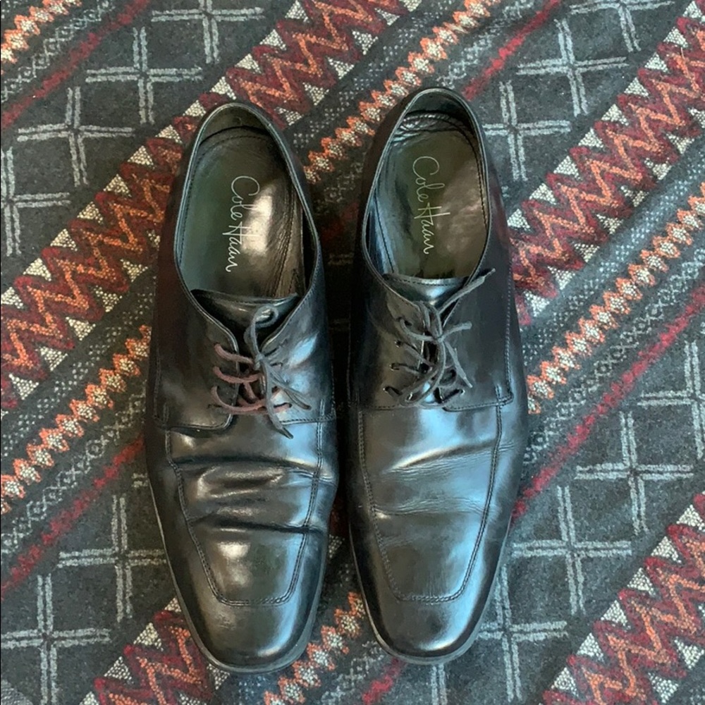 Cole Haan black leather dress shoes